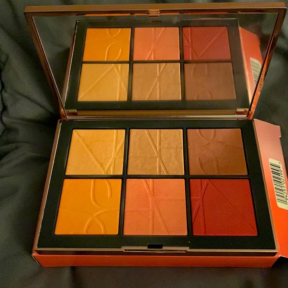 Nars orgasm on the beach palette - Picture 1 of 4